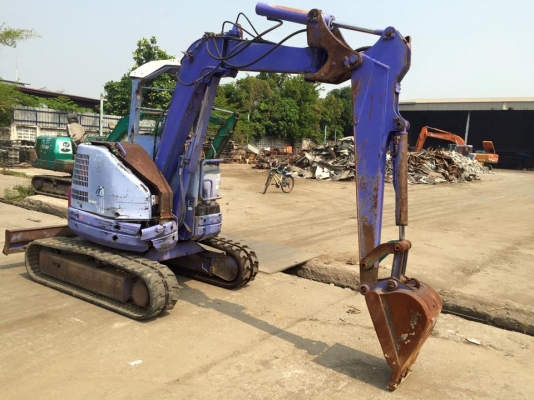 รถขุด KOMATSU PC28UU-2E