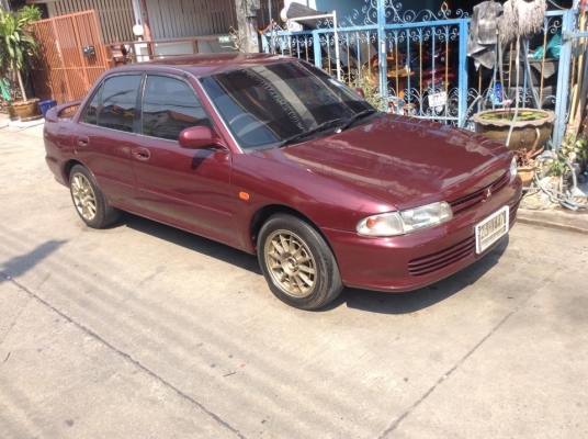 ขายครับ MITSUBISHI LANCER 1.6 ออโต้ แท้ แกส ใช้ได้2ระบบ ตัวท๊อบ เครื่องเกียรดีมาก ช่วงล่างดี ภายในสะอาด รถพร้อมใช้วิ่งไกล สะบาย แอร์หนาว แม็กพร้อม สีต้องเก็บบ้าง ราคาแค่ 49000. กอล์ฟครับบ 085-359-4089 ดูรถ สายไหมวงศกรครับ