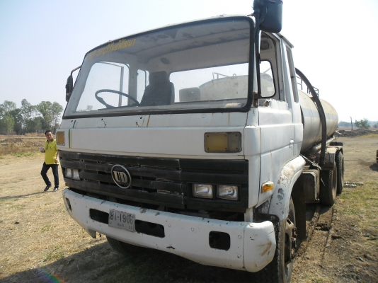 ขายรถบรรทุกน้ำ NISSAN CW51M 2 เพลาเครื่อง EP100 เครื่องดี 270 แรงทะเบียนพร้อม