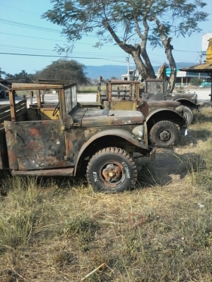 ร้านm601ขายจี๊ปกลางm37.ไฟหน้าและเฟืองท้ายมีครบราคาถูก