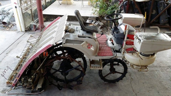 รถดำนานั่งขับ MITSUBISHI MPR510 เก่าญี่ปุ่น ดำนา 5 แถว สภาพสวย เครื่องยนต์ติดง่าย สภาพพร้อมใช้งาน รถดำนานั่งขับ MITSUBISHI MPR510 เก่าญี่ปุ่น ดำนา 5 แถว สภาพสวย เครื่องยนต์ติดง่าย สภาพพร้อมใช้งาน