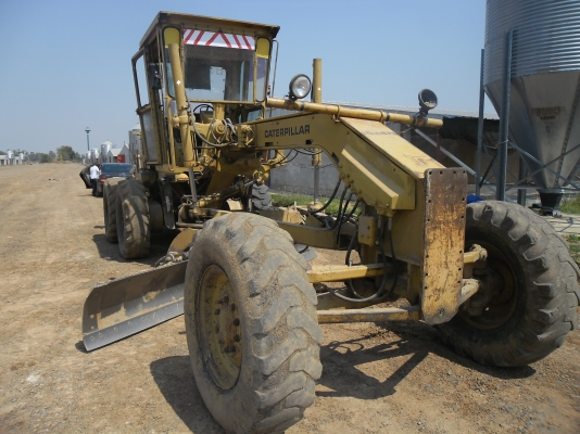 ขายรถเกรด CAT140G72V สภาพสวยพร้อมใช้เครื่องไดเล็กเอกสารทะเบียน