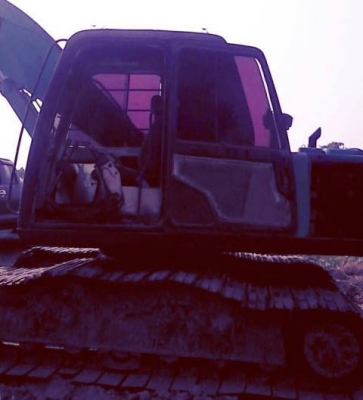 **780,000 บ.ต่อรอง/// โกเบ 200 MARK-3**ขายแบคโฮ KOBELCO MARK-3 SK200 เก๋งน้ำเงิน เครื่องเดิม ปั้มเดิม ไฟฟ้าตัด เครื่องดี แรงดี แน่นดี ปั้มดี แรง ทำงานดี เร็ว บูมอาร์มดี บุ้งกี๋หนา บูท/สลัก แน่นดี เอวดีแน่น ช่วงล่าง70-80\% โซ่ดี แทร็กครบ เฟรมสวย โรลเลอร์ดี **780,000 บ.ต่อรอง/// โกเบ 200 MARK-3**ขายแบคโฮ KOBELCO MARK-3 SK200 เก๋งน้ำเงิน เครื่องเดิม ปั้มเดิม ไฟฟ้าตัด เครื่องดี แรงดี แน่นดี ปั้มดี แรง ทำงานดี เร็ว บูมอาร์มดี บุ้งกี๋หนา บูท/สลัก แน่นดี เอวดีแน่น ช่วงล่าง70-80\% โซ่ดี แทร็กครบ เฟรมสวย โรลเลอร์ดี