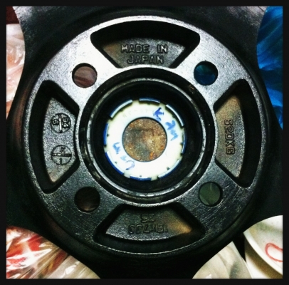 ขายล้อ#Enkei rpo1Limited ก้านดำขอบน้ำเงิน ฝาแท้ครบ #ขอบ15 4H100 กว้าง7 offset35 Made in Japan สภาพดีสีสวยไม่คดไม่ดุ้ง **(ยังไม่เคยใส่วิ่งในไทย)**ราคา 19,500 บาท สอบถามโทร084-085-4708