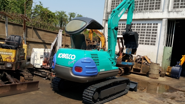 ขาย รถขุด KOBELCO รุ่น SK035 แทร็กเหล็กสวย นำเข้า มือสองญี่ปุ่น คอนโทรลสั้น ปั้มนิ้ว ทำงานไว มือถือ/LINE ID :0818753444