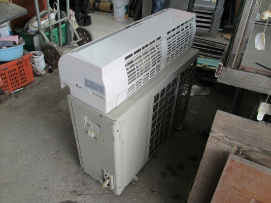 18000ฺBTUครับ    สภาพโอเคครับ   ราคา3500บาท