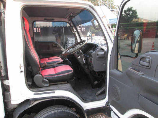 ISUZU NKR 58E หัวการ์ตูน ป้ายเล็กไม่ติดเวลา