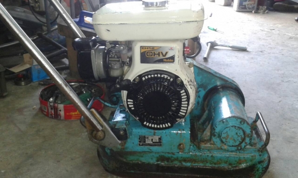 เครื่องตบดิน