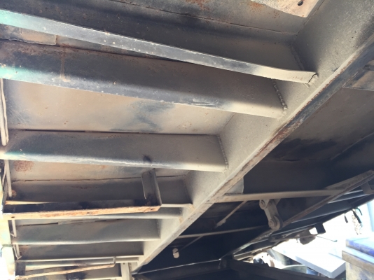 ขายกระบะดั้มของ ยาว6ม ครบชุด. ของโคราช สวยมากไม่เคยพลิกหล่น กระบะ.3.ปีเอง ยกลงจาก. Hino