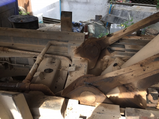 ขายกระบะดั้มของ ยาว6ม ครบชุด. ของโคราช สวยมากไม่เคยพลิกหล่น กระบะ.3.ปีเอง ยกลงจาก. Hino