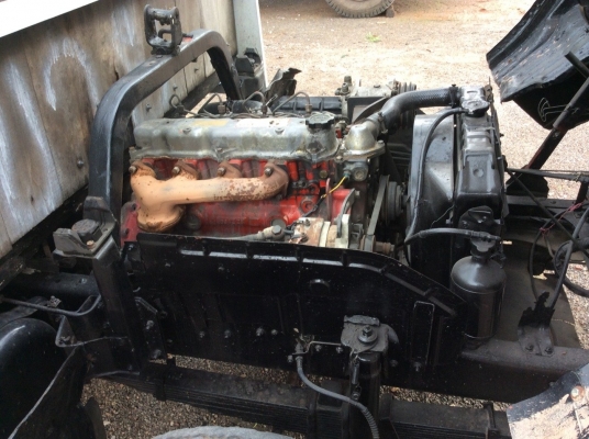 ขายHINO รถห้างแท้ เครื่องดี ครัทซีสวย ขาย380,000 บาท  (ติดต่อ ศุภากร 081-4252943)