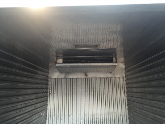 รถ Isuzu  4 ล้อ + ตู้เย็นแบบชิลเลอร์ เหมาะสำหรับขนส่งเบเกอรี่