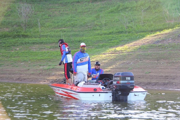 ขายเรือแบสHydra 17ฟุต