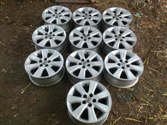 ขายแม็กเปล่า TOYOTA. ALTIS 5รู100 ขอบ15  จำนวน 10  วง ราคา 9900