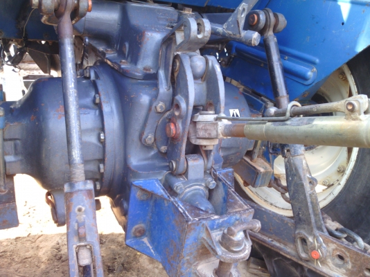 ขายตามสภาพ 6640 เครื่องดี เกียดี มีผาลดันหน้า ผาล4  เอกสารเล้มทะเบีนพร้อมโอน ใช้งานได้เลย ไม่ต้องซ้อม