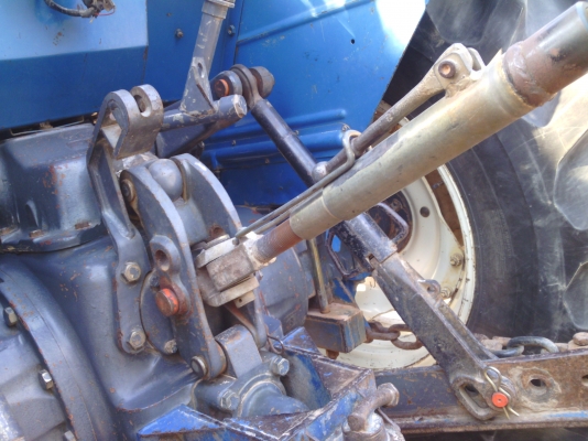 ขายตามสภาพ 6640 เครื่องดี เกียดี มีผาลดันหน้า ผาล4  เอกสารเล้มทะเบีนพร้อมโอน ใช้งานได้เลย ไม่ต้องซ้อม