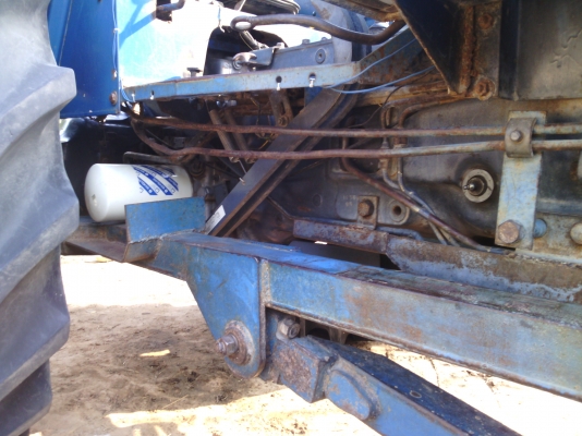 ขายตามสภาพ 6640 เครื่องดี เกียดี มีผาลดันหน้า ผาล4  เอกสารเล้มทะเบีนพร้อมโอน ใช้งานได้เลย ไม่ต้องซ้อม