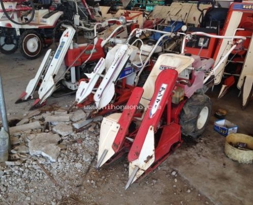 รถเกี่ยวข้าวเดินตาม   YANMAR    YB302     รหัสสินค้า : 14002112   หรือเพิ่มเติมไดที่ www.nihonmono.com