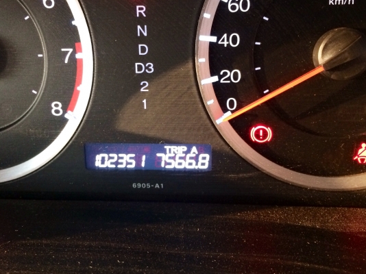 ขายด่วน  รถเก๋ง HONDA   ACCORD ปี 54  รถสภาพดีมาก  พร้อมใช้งาน  เอกสารพร้อม