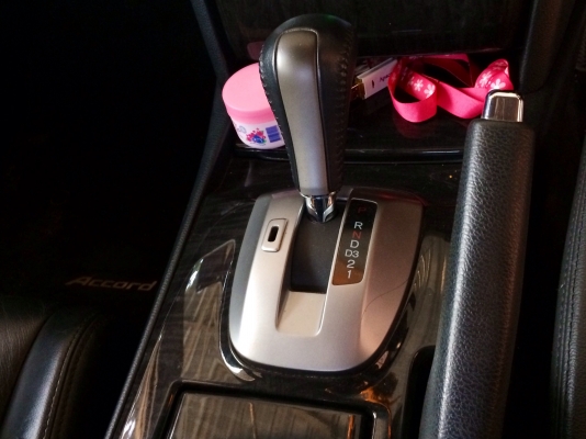 ขายด่วน  รถเก๋ง HONDA   ACCORD ปี 54  รถสภาพดีมาก  พร้อมใช้งาน  เอกสารพร้อม