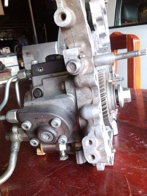 ขายปั้มคอมมอนเรล 3 โรเตอร์แปลงพร้อมใส่ดีแม็ก ขายปั้มคอมมอนเรล 3 โรเตอร์แปลงพร้อมใส่ดีแม็ก