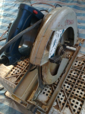 เลื่อยวงเดือนบอสแท้ 9  นิ้ว