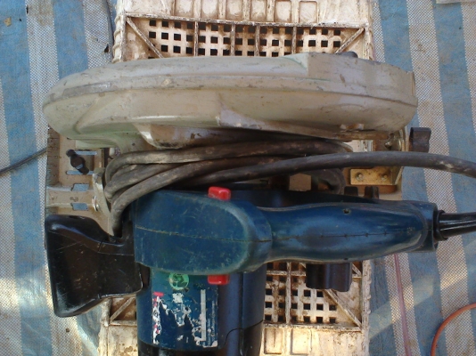 เลื่อยวงเดือนบอสแท้ 9  นิ้ว