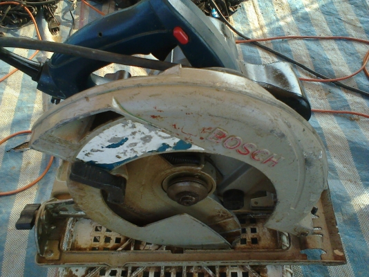 เลื่อยวงเดือนบอสแท้ 9  นิ้ว