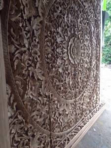 ไม้สักแกะสลัก 2  ด้านงานมือแกะเก่าเก็บ