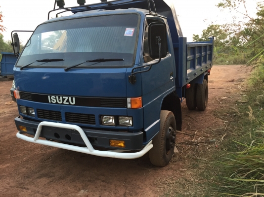 ISUZU115 แรงม้า6 ล้อดั้ม