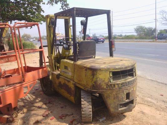 โฟลคลิฟท์ mitsubishi ดีเซล 3 ตัน เสาสูง 3เมตร พร้อมใช้งาน โฟลคลิฟท์ mitsubishi ดีเซล 3 ตัน เสาสูง 3เมตร พร้อมใช้งาน