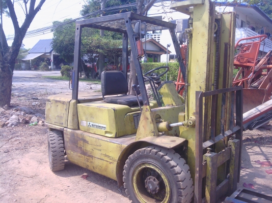 โฟลคลิฟท์ mitsubishi ดีเซล 3 ตัน เสาสูง 3เมตร พร้อมใช้งาน โฟลคลิฟท์ mitsubishi ดีเซล 3 ตัน เสาสูง 3เมตร พร้อมใช้งาน
