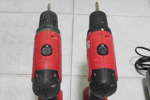 สว่านไขควงไร้สาย ryobi รุ่น 7.2โวลต์ สภาพพร้อมใช้งานครับ