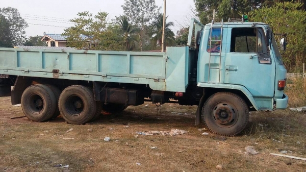 ขาย อีซูซุ ล็อคกี้ 175 เพลาเดียว เครื่องดี คัซซ๊สวย เก็บสีหัวนิดหน่อย