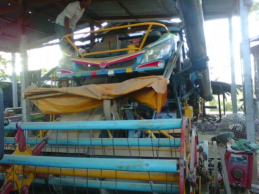 ขาย รถเกี่ยวปลดหนี้ รุ่นใหม่ใหญ่กว่าเดิมเครื่อง GO8C TURBO ปั้มเบอร์ 22  พร้อมเทลเลอร์ ล็อคกี้ 175 ทิฟฟี่ เพาเวอร์