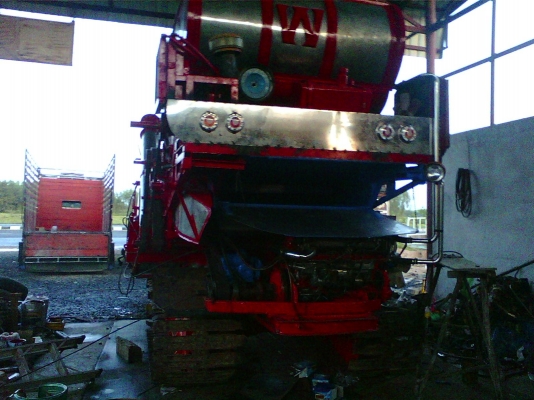 ขายรถเกี่ยวข้าว ซูปเปอร์ ไวไฟ สภาพพร้อมใช้งาน เครื่อง 210 ปั้มเบอร์22 ตัวเดิน10