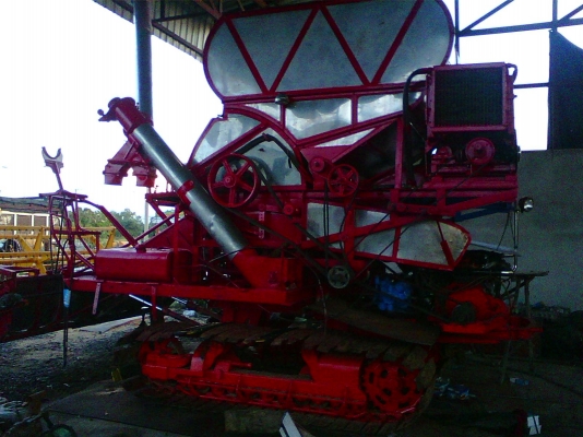 ขายรถเกี่ยวข้าว ซูปเปอร์ ไวไฟ สภาพพร้อมใช้งาน เครื่อง 210 ปั้มเบอร์22 ตัวเดิน10