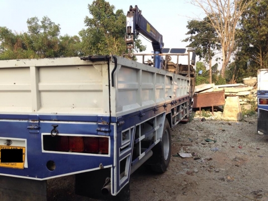 รถ Hino 6 ล้อติดเครน5ตันสภาพสวยพร้อมใช้งาน