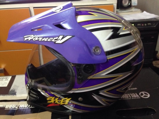SHOEI HORNET V