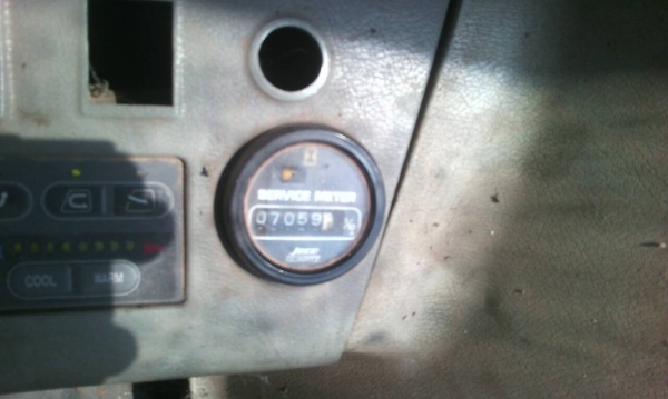 รถแบคโฮ KOMATSU  120 - 6   สนใจติดต่อ 081 - 6079515