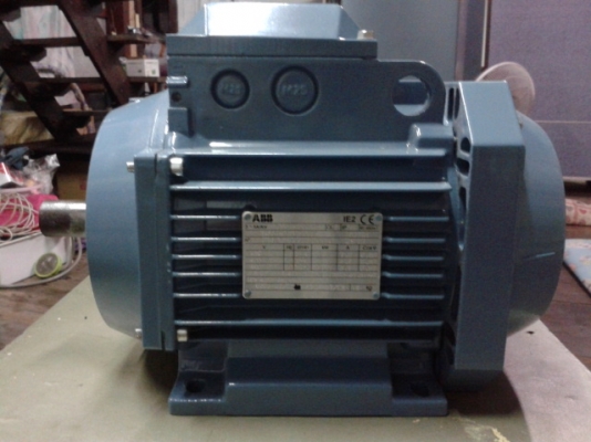 ขายมอเตอร์ใหม่ ABB 2.2 kw 3 hp 380v 3 เพส 2870 rpm ถูกๆ