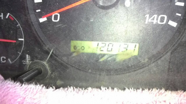 รถอีซูซุ 6 ล้อดั้ม 210 แรงม้า. ปี 49  ( รถวิ่ง 2xx,xxx กม. )   สนใจติดต่อ 081 - 6079515