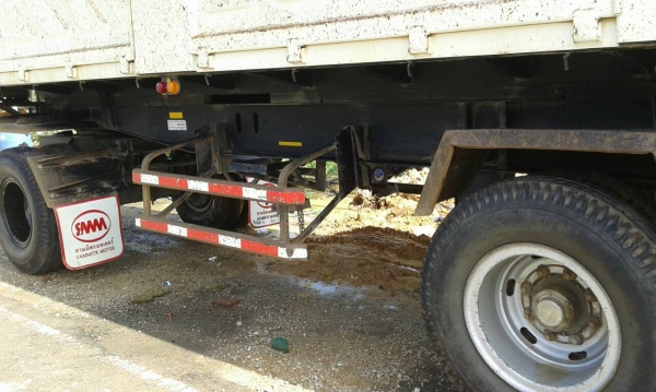 ขายหางพ่วง สามมิต  2  เพลา.  ปี 55   สนใจติดต่อ  081 - 6079515