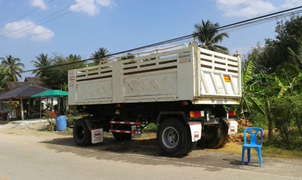 ขายหางพ่วง สามมิต  2  เพลา.  ปี 55   สนใจติดต่อ  081 - 6079515