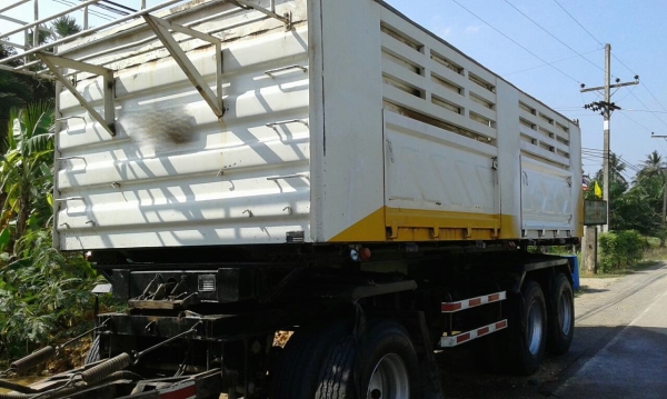 รถอีซูซุ 10 ล้อดั้ม FXZ 360 แรงม้า. ปี 53 ( ขายแม่ , ลูก ) ( รถวิ่ง 4xx,xxx กม. )    สนใจติดต่อ  081 - 6079515