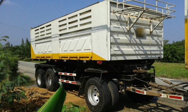 รถอีซูซุ 10 ล้อดั้ม FXZ 360 แรงม้า. ปี 53 ( ขายแม่ , ลูก ) ( รถวิ่ง 4xx,xxx กม. )    สนใจติดต่อ  081 - 6079515