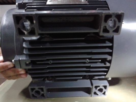 ขายมอเตอร์ใหม่ ECHTOP 2.2 kw 3เฟส 2880 rpm ถูกๆ
