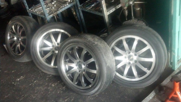 แม็ก 17 พร้อมยางดันลอบ 5 รู 114 แม็ก 17 พร้อมยางดันลอบ 5 รู 114