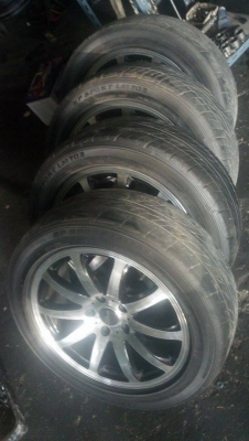 แม็ก 17 พร้อมยางดันลอบ 5 รู 114 แม็ก 17 พร้อมยางดันลอบ 5 รู 114