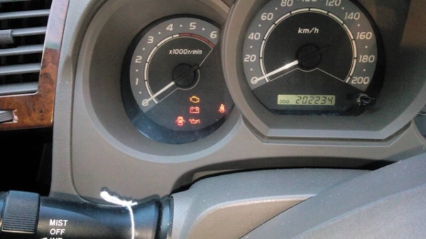 ขายด่วน! TOYOTA VIGO D4D สีเงิน 4ประตู เครื่อง3000 ปี2006 ขายด่วน! TOYOTA VIGO D4D สีเงิน 4ประตู เครื่อง3000 ปี2006